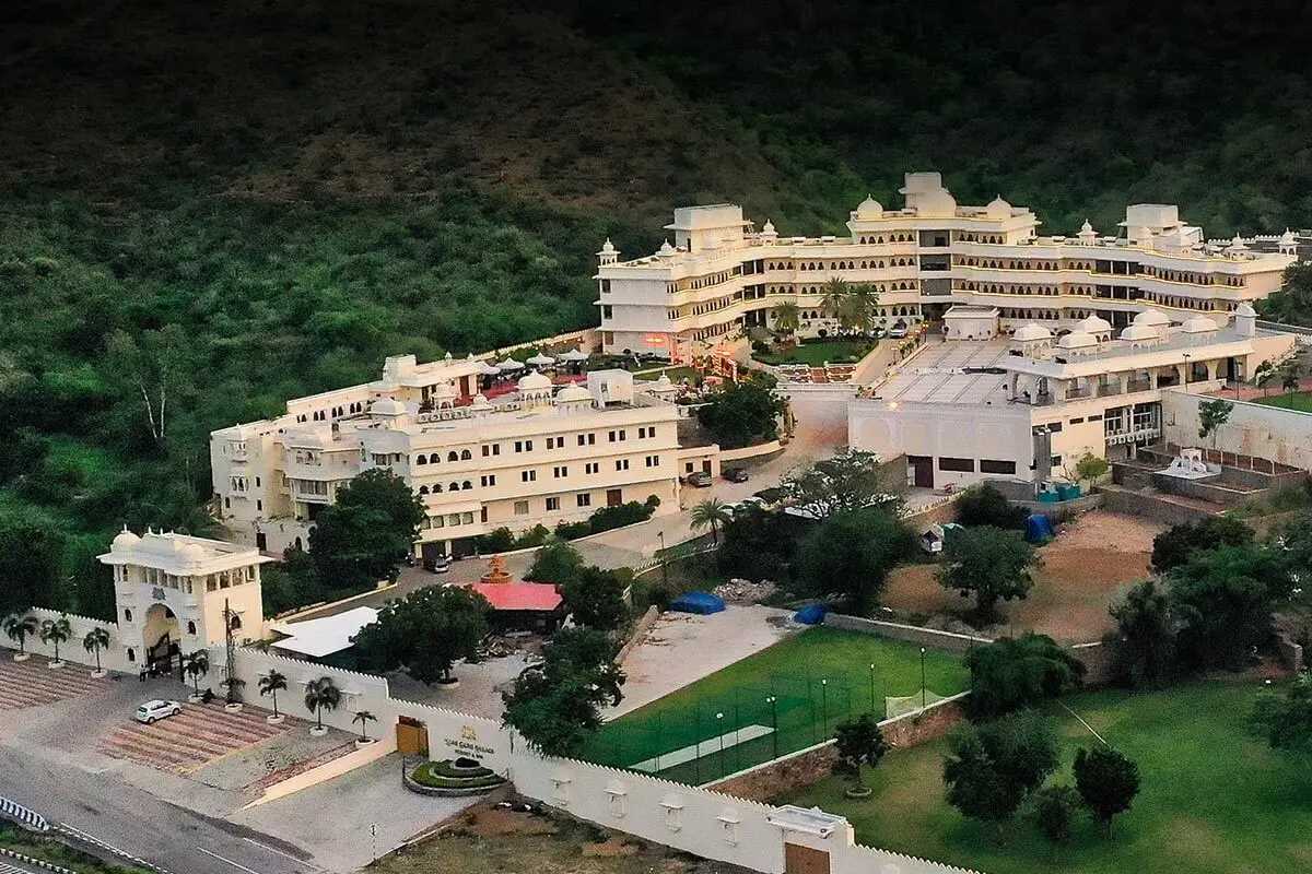 Labh Garh Palace